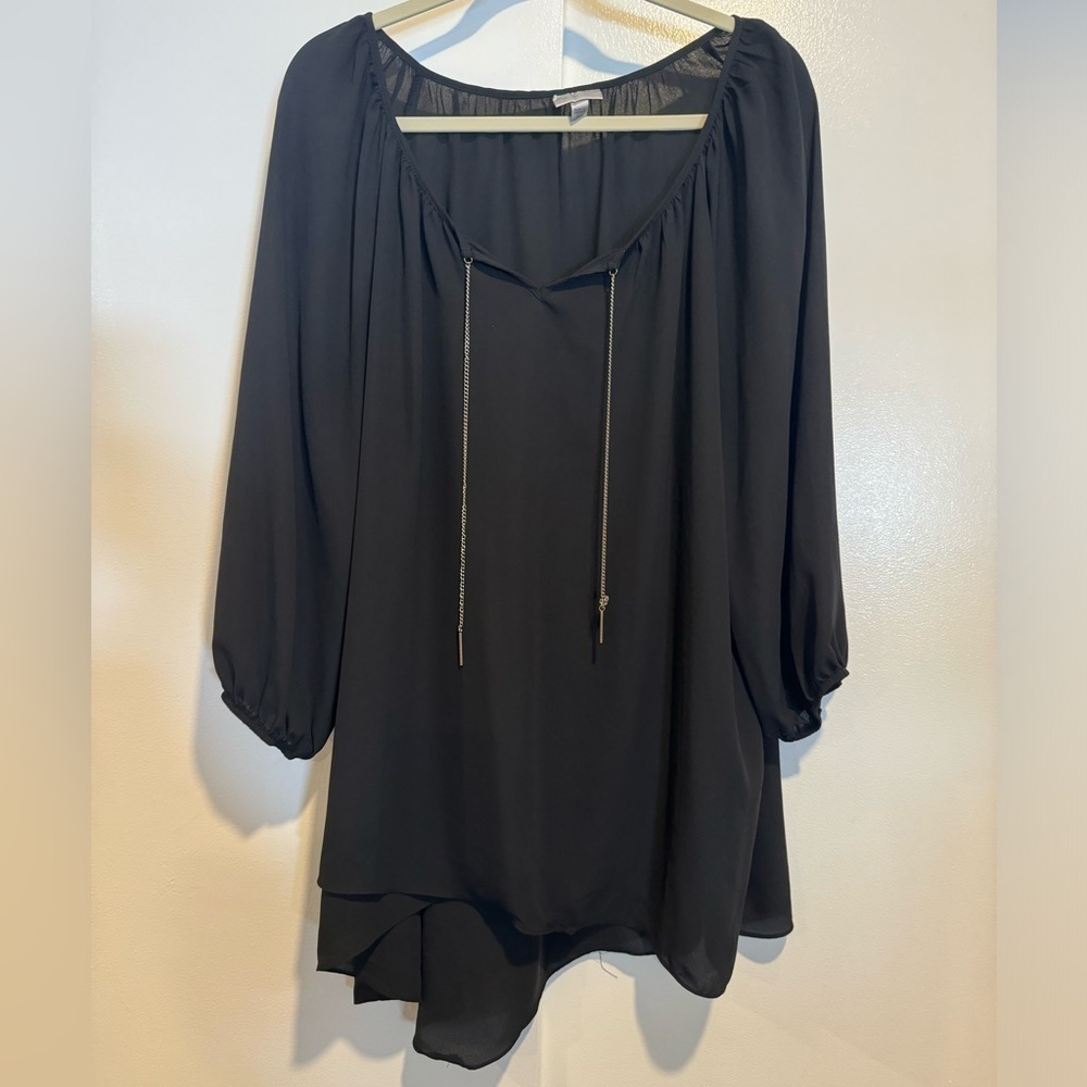 Avenue black short sleeved blouse size 14/16‎